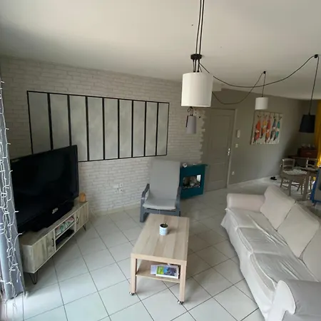 Chez Ludivine Проживание в семье *